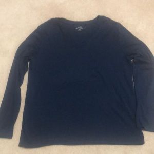 Womens Eddie Bauer Top.  Long sleeve V-Neck.  XXL.
